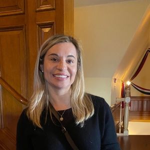 Meet your Posher, Monica
